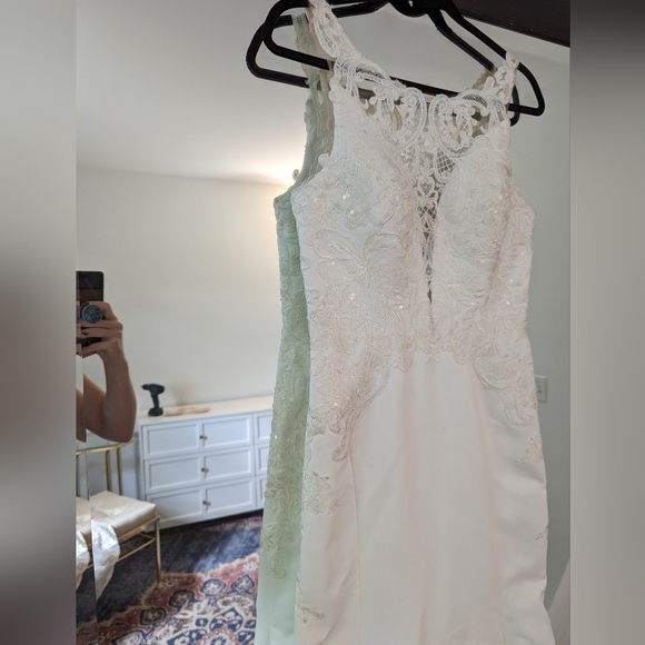 Stella York High Neck Wedding Gown -Size 10 (Sample) - Picture 2 of 8